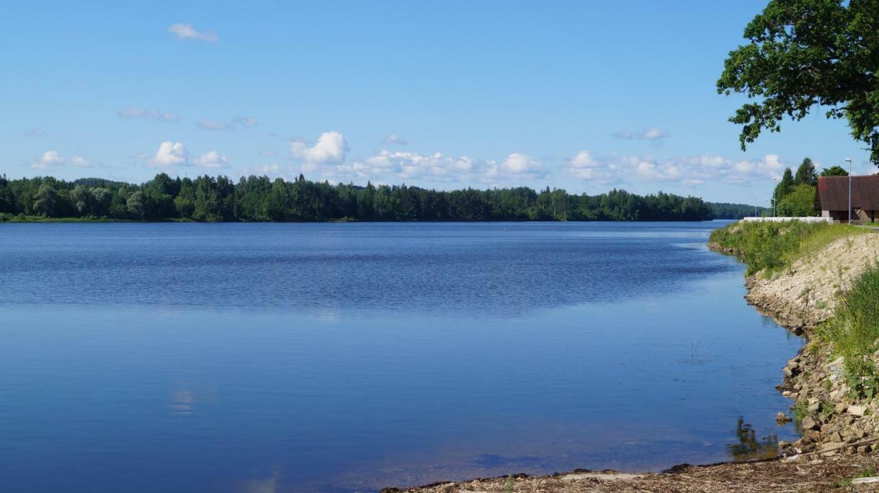 Guest House Jumiezis Pļaviņas Екстериор снимка