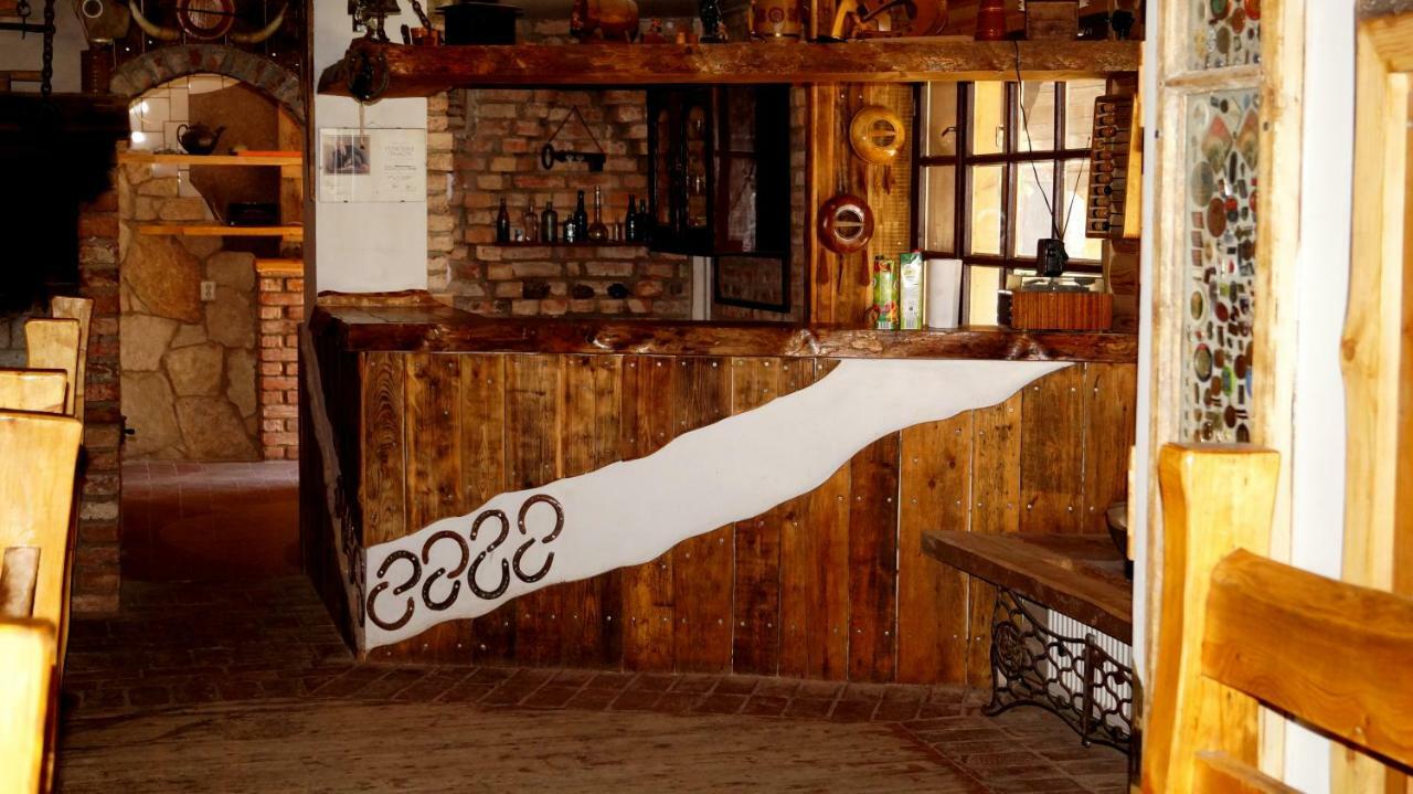 Guest House Jumiezis Pļaviņas Екстериор снимка
